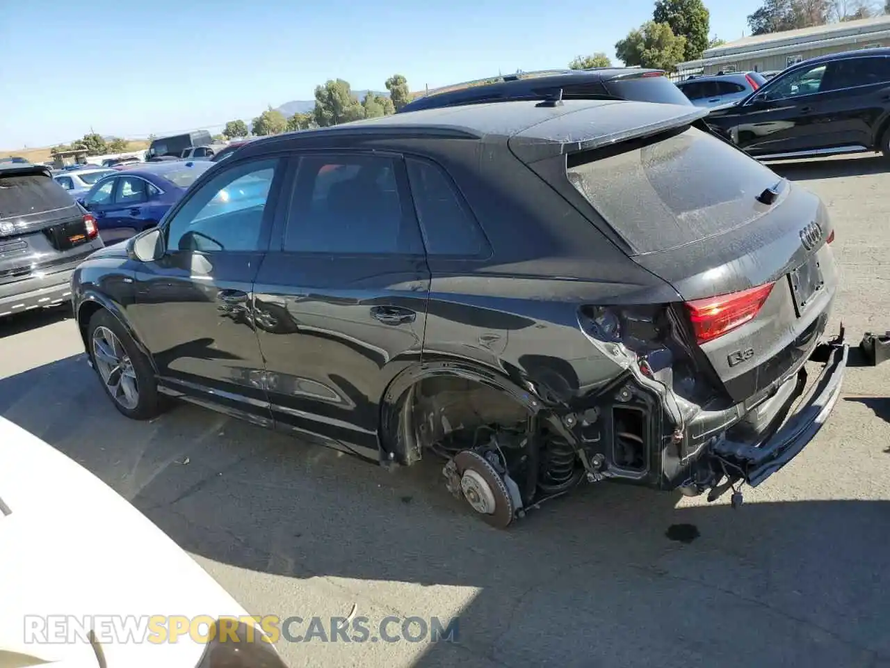 2 Photograph of a damaged car WA1EECF39R1027967 AUDI Q3 2024