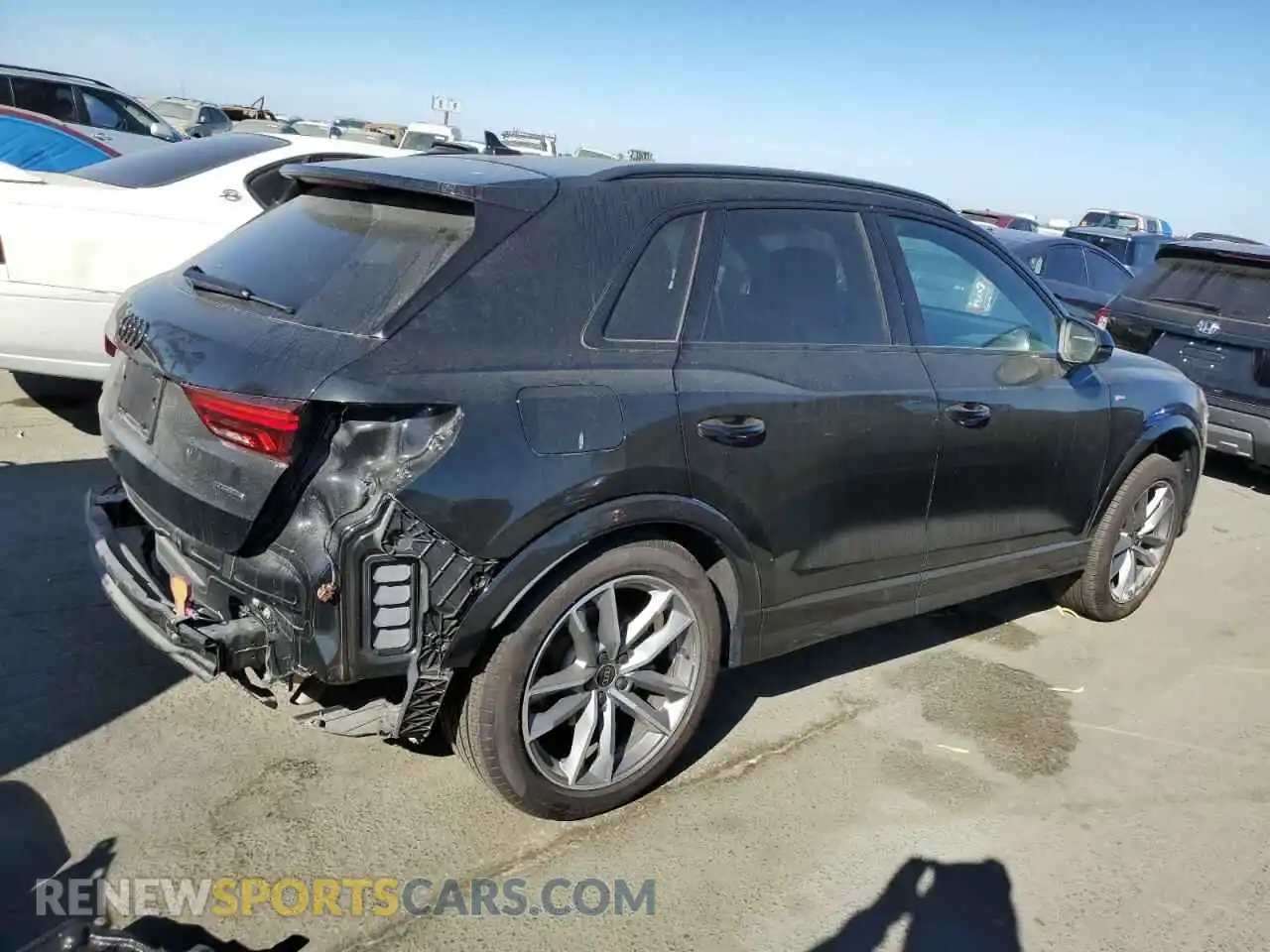 3 Photograph of a damaged car WA1EECF39R1027967 AUDI Q3 2024