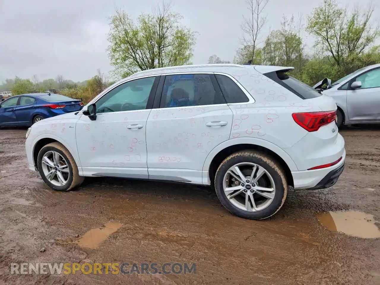 2 Photograph of a damaged car WA1EECF3XR1037374 AUDI Q3 2024