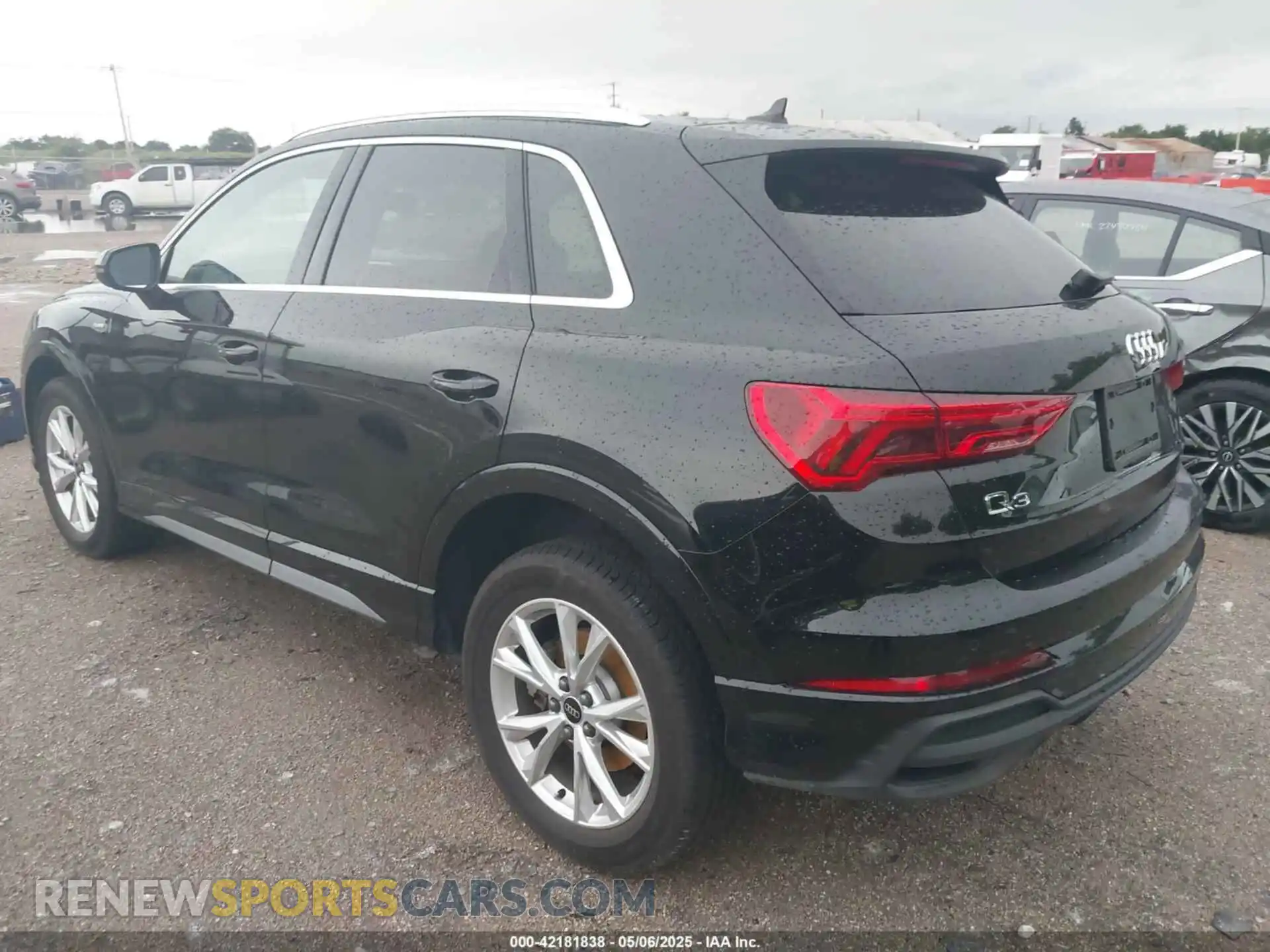 3 Photograph of a damaged car WA1DECF32S1016309 AUDI Q3 2025