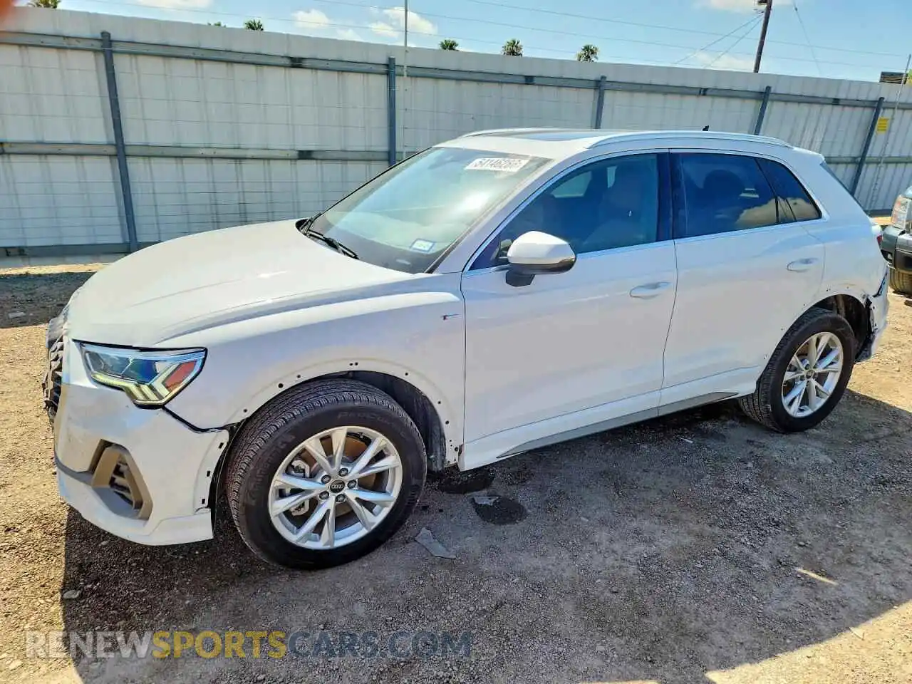 1 Photograph of a damaged car WA1DECF32S1024619 AUDI Q3 2025