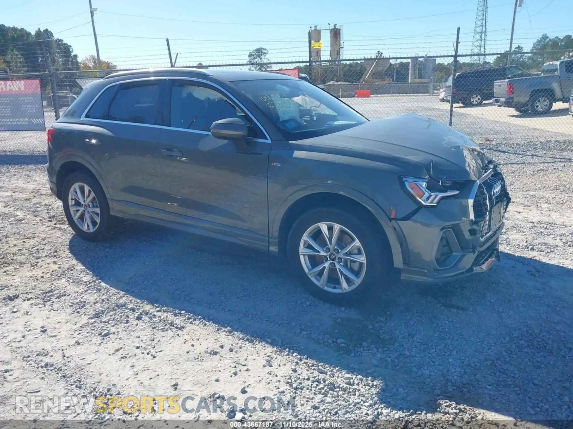 1 Photograph of a damaged car WA1DECF32S1049309 AUDI Q3 2025