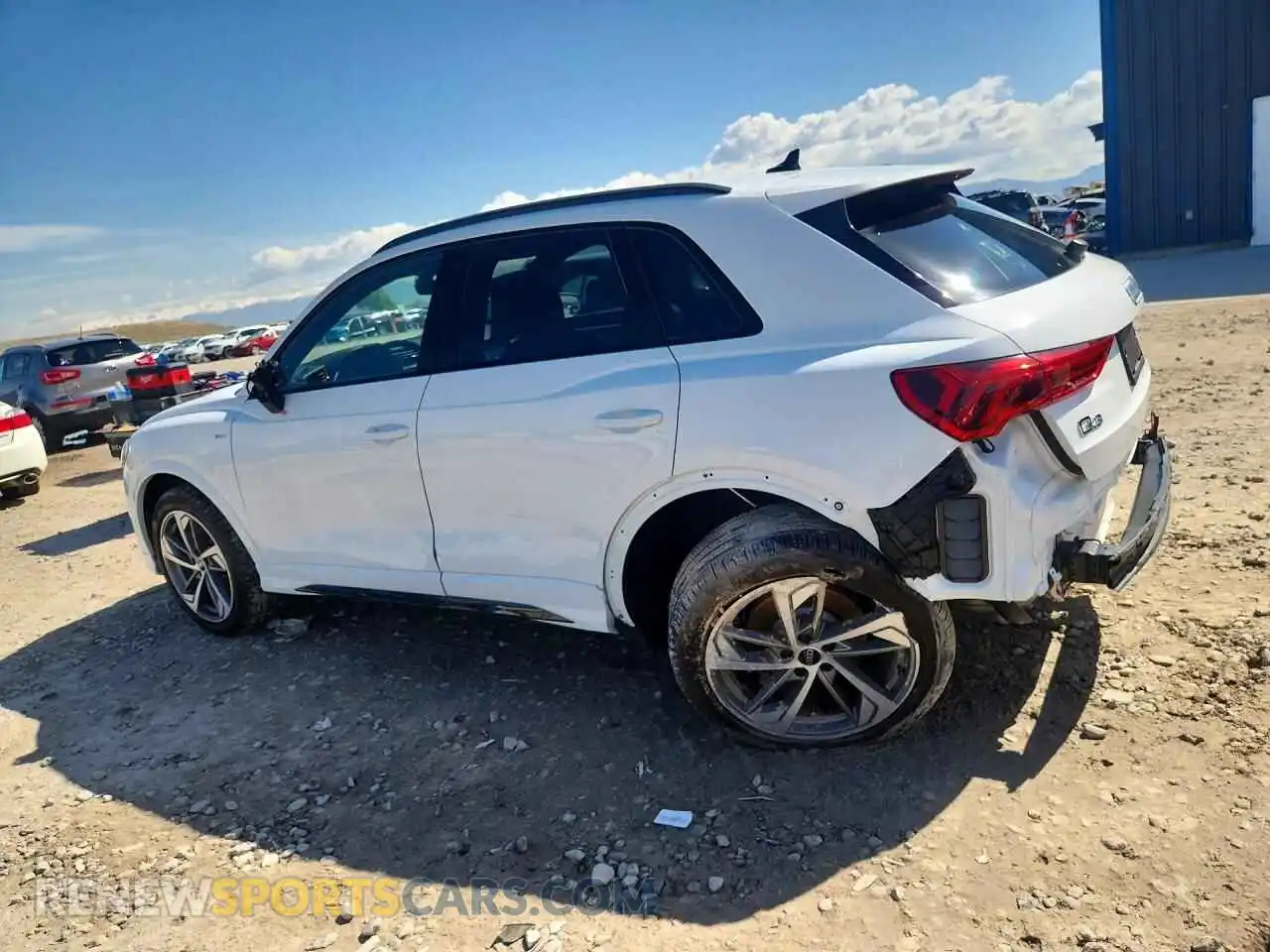 2 fotografías del automóvil dañado WA1DECF32S1109511 AUDI Q3 2025