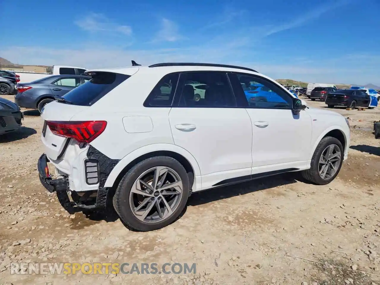 3 fotografías del automóvil dañado WA1DECF32S1109511 AUDI Q3 2025