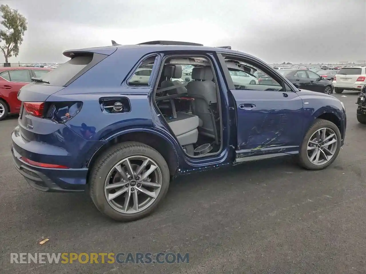 3 fotografías del automóvil dañado WA1DECF35S1087858 AUDI Q3 2025