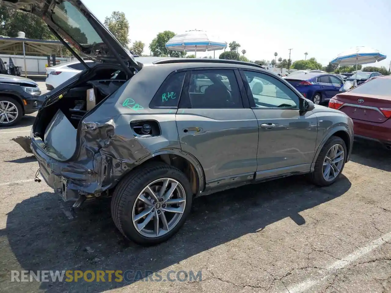 3 Photograph of a damaged car WA1DECF36S1023361 AUDI Q3 2025
