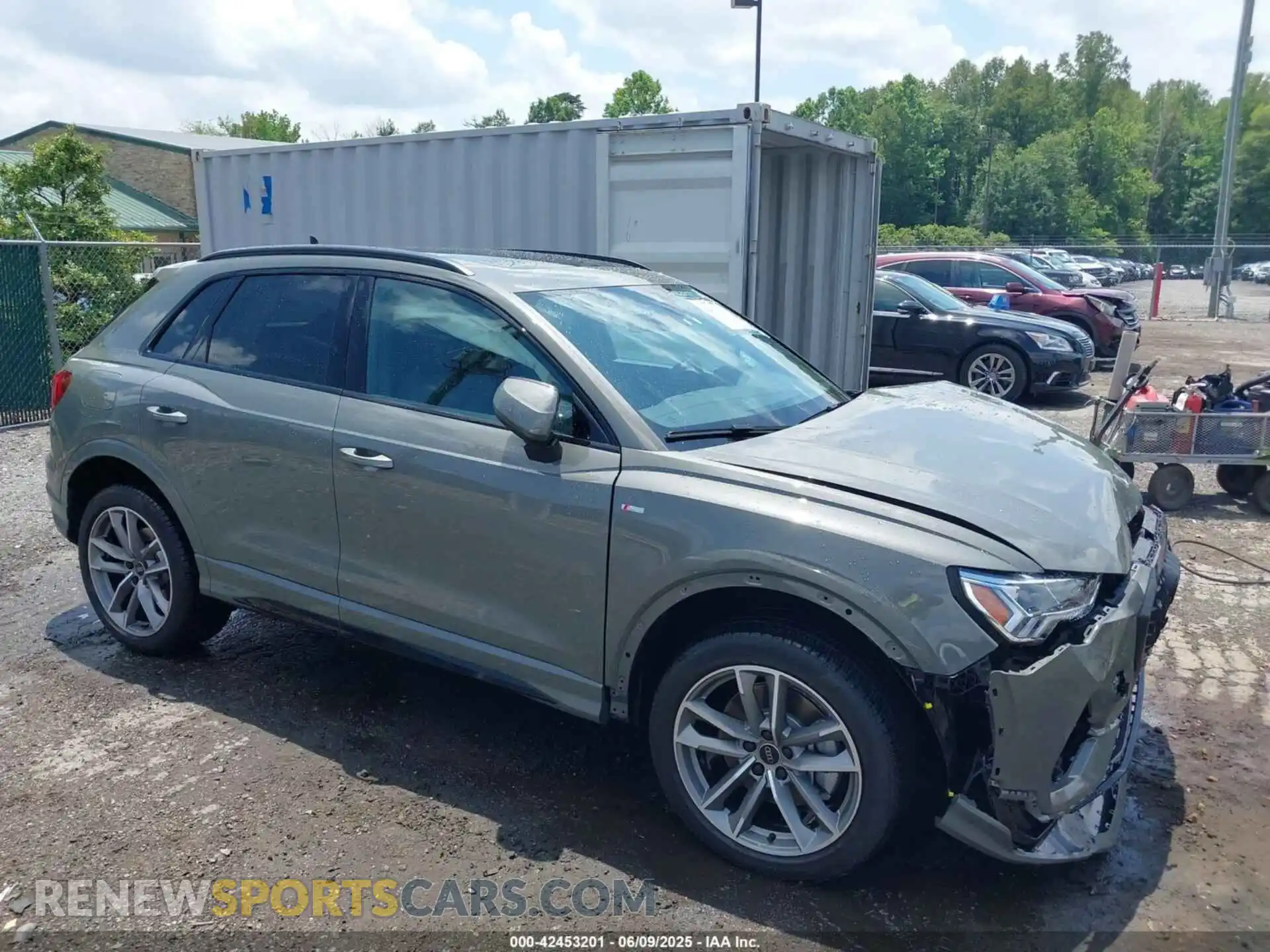 1 Photograph of a damaged car WA1DECF37S1018718 AUDI Q3 2025