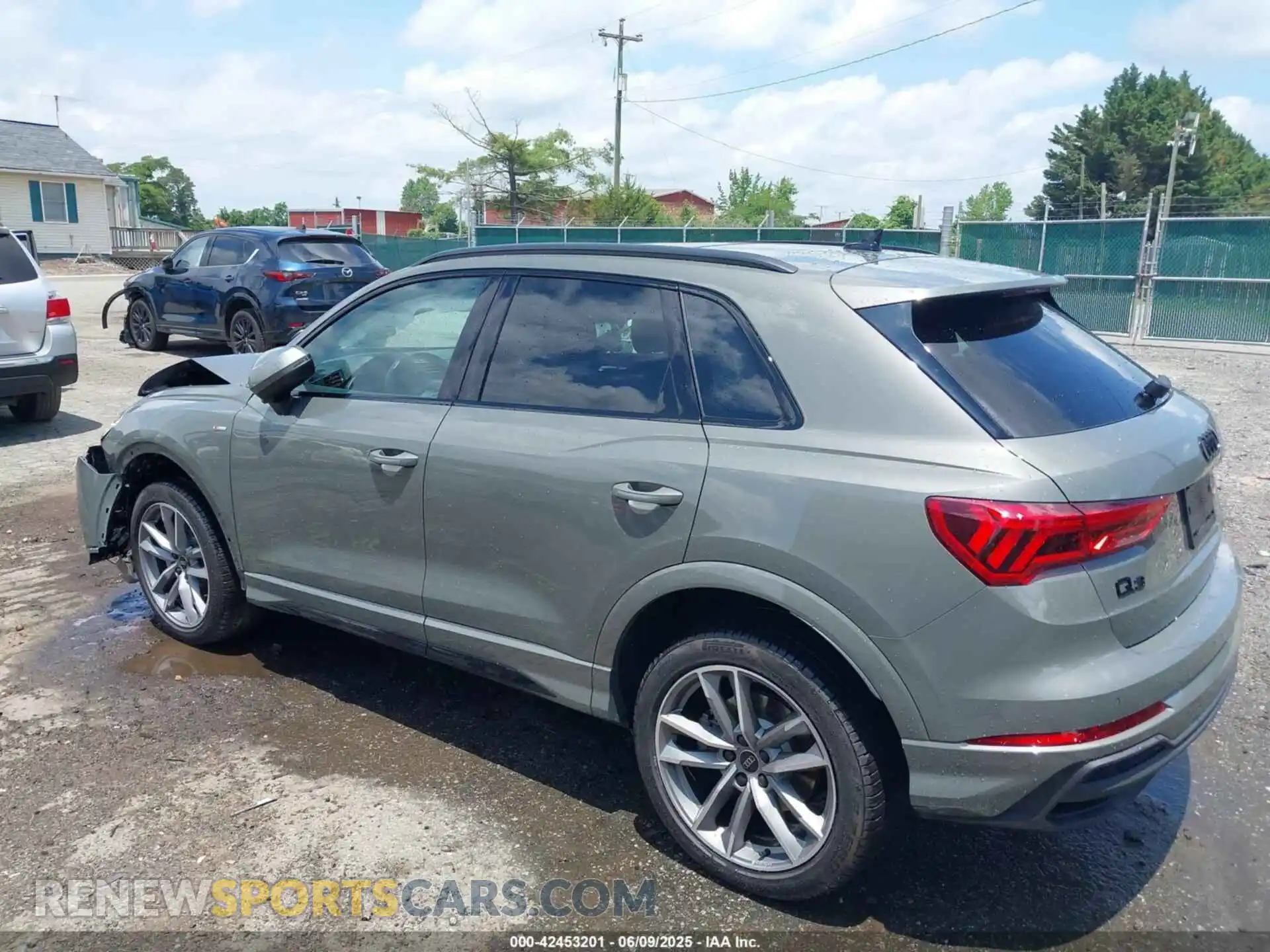 3 Photograph of a damaged car WA1DECF37S1018718 AUDI Q3 2025