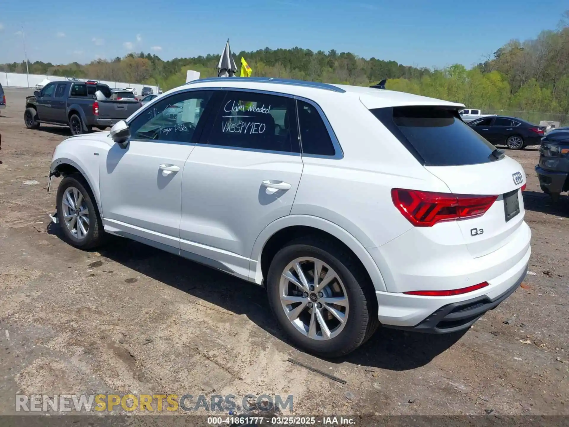 3 Photograph of a damaged car WA1DECF39S1021555 AUDI Q3 2025