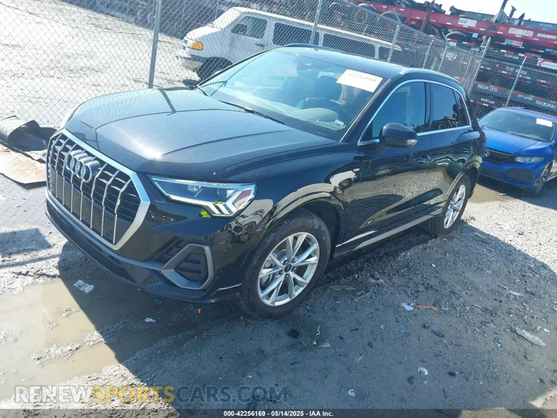 2 fotografías del automóvil dañado WA1DECF3XS1004697 AUDI Q3 2025