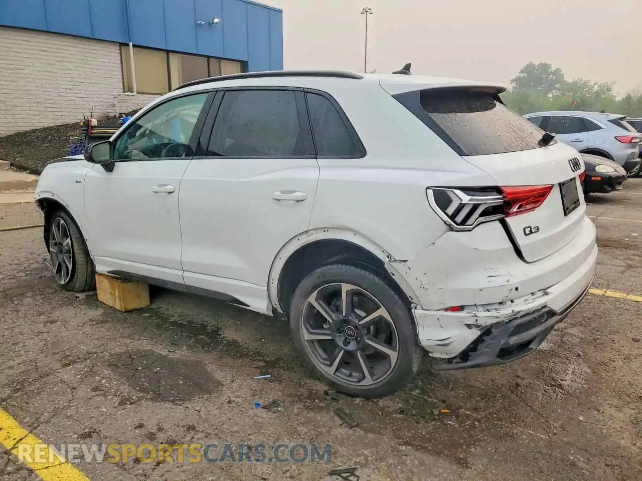 2 Photograph of a damaged car WA1EECF39S1040028 AUDI Q3 2025
