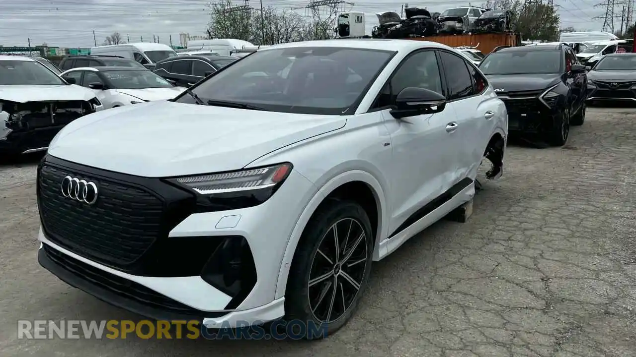 2 fotografías del automóvil dañado WA122AFZ0RP003090 AUDI Q4 E-TRON 2024