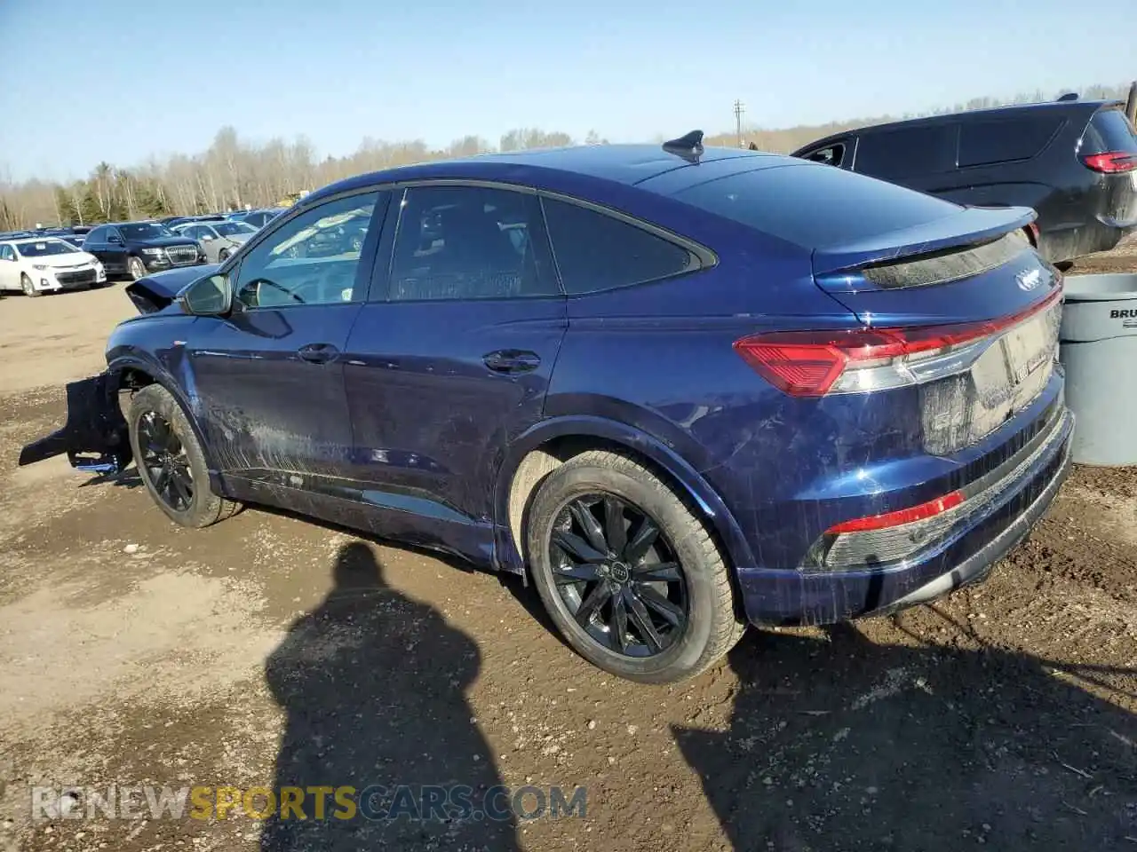 2 Фотография поврежденного автомобиля WA12UAFZ5RP035561 AUDI Q4 E-TRON 2024