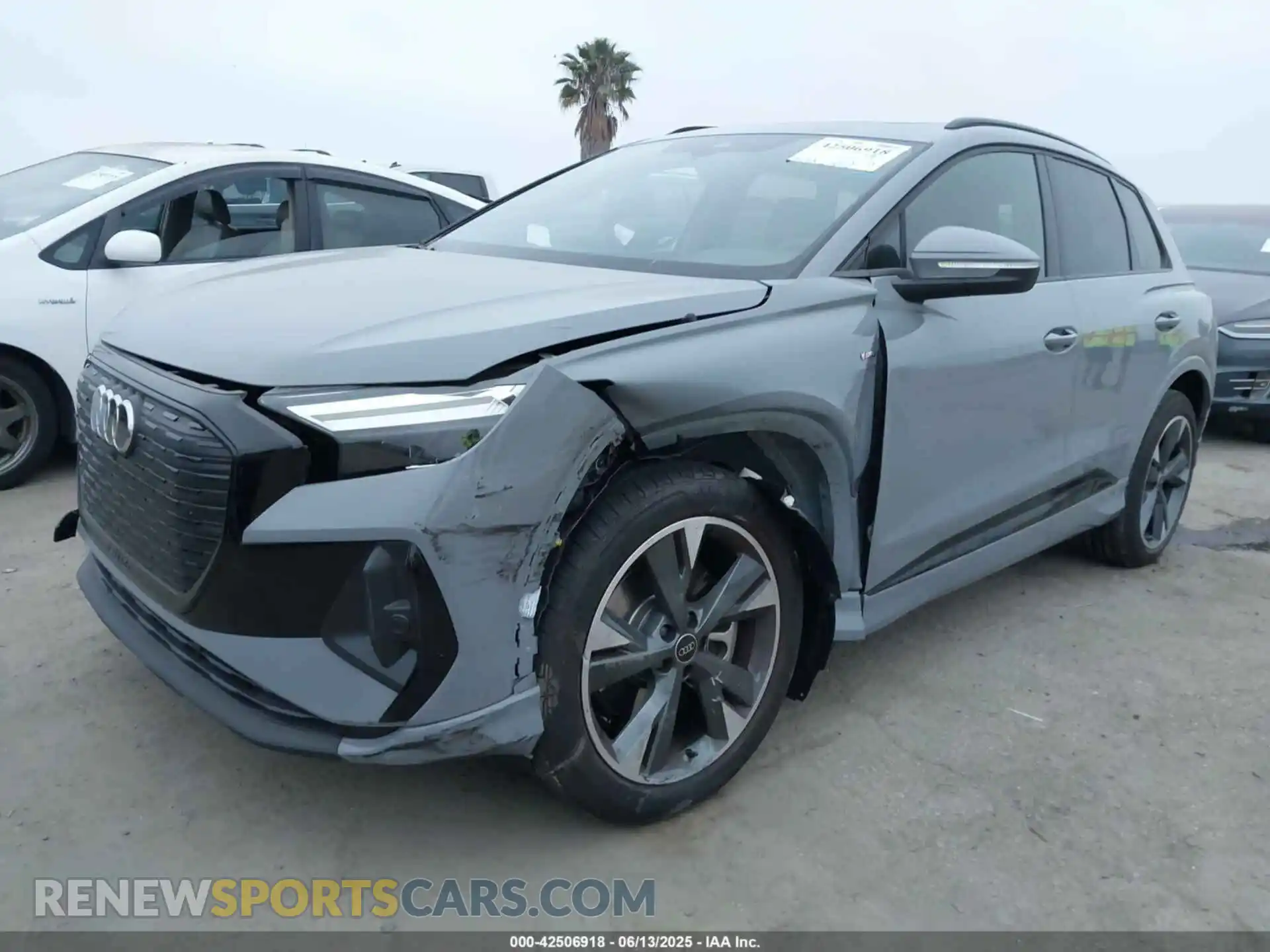 2 Фотография поврежденного автомобиля WA1KUBFZ8RP060847 AUDI Q4 E-TRON 2024