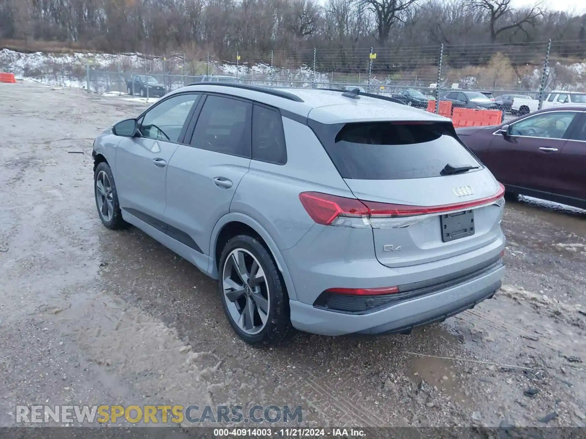 3 Фотография поврежденного автомобиля WA1KUBFZ8RP062730 AUDI Q4 E-TRON 2024