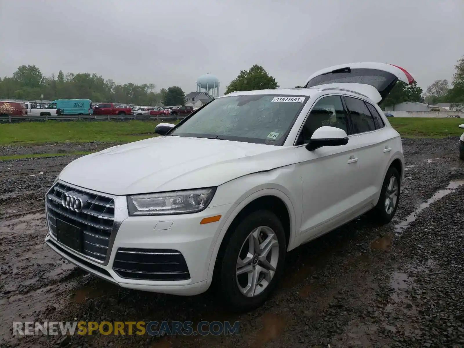2 Фотография поврежденного автомобиля WA1ANAFY0K2078353 AUDI Q5 2019