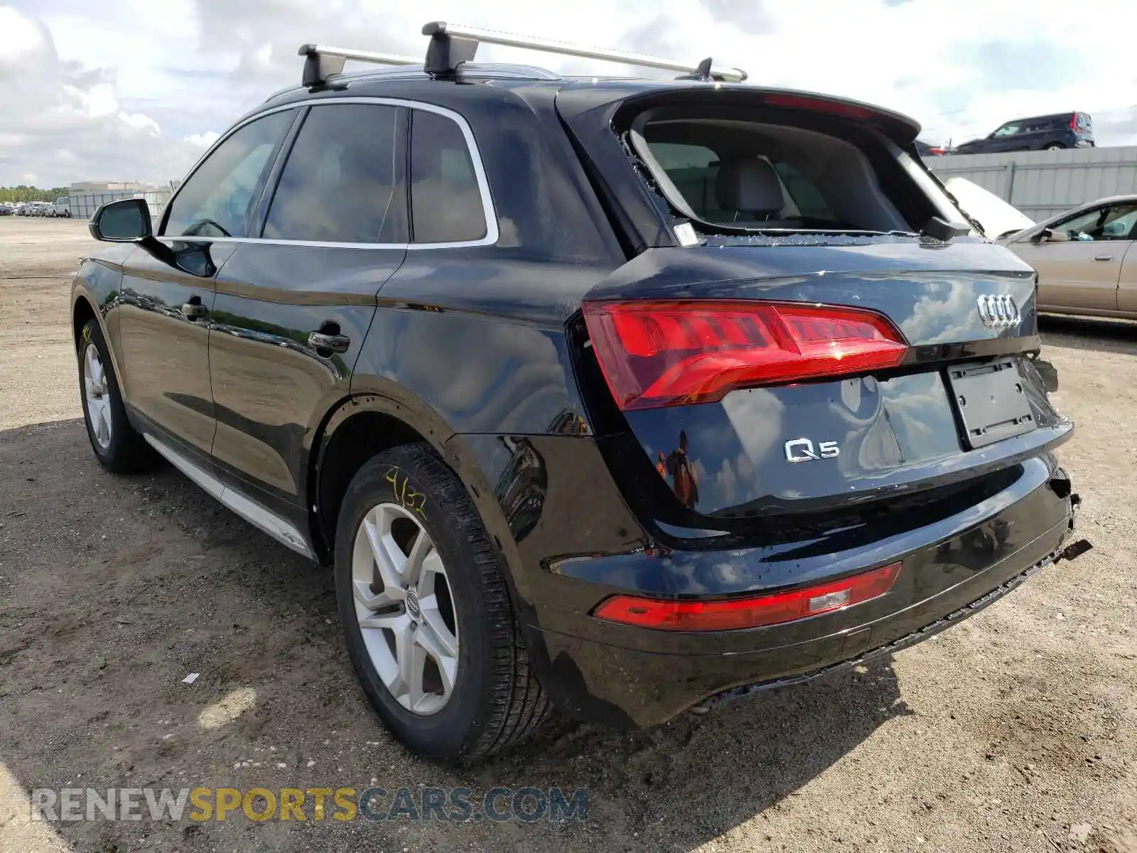 3 Photograph of a damaged car WA1ANAFY1K2111974 AUDI Q5 2019