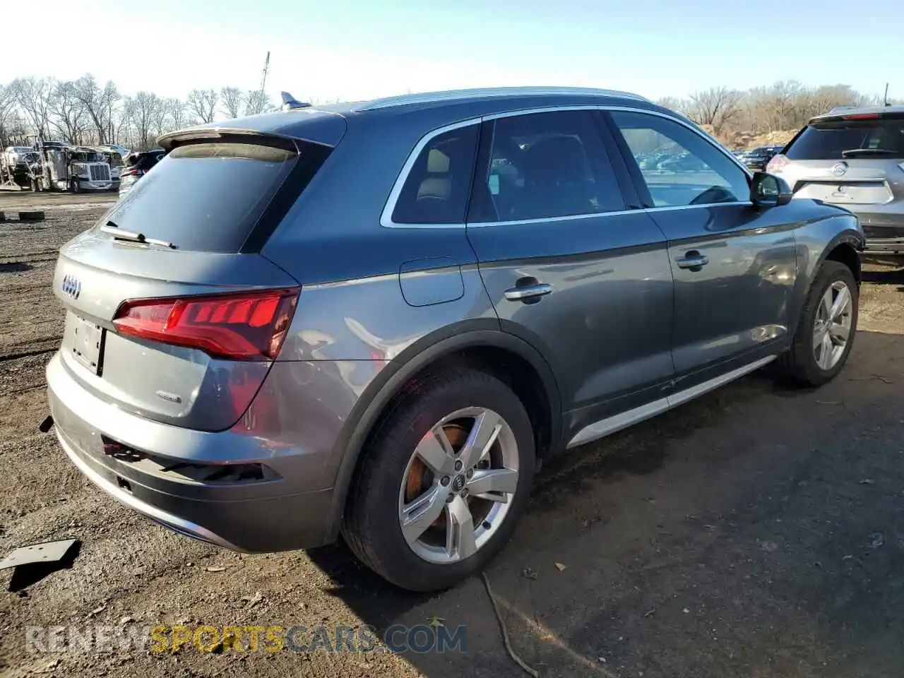 3 Photograph of a damaged car WA1ANAFY2K2038579 AUDI Q5 2019