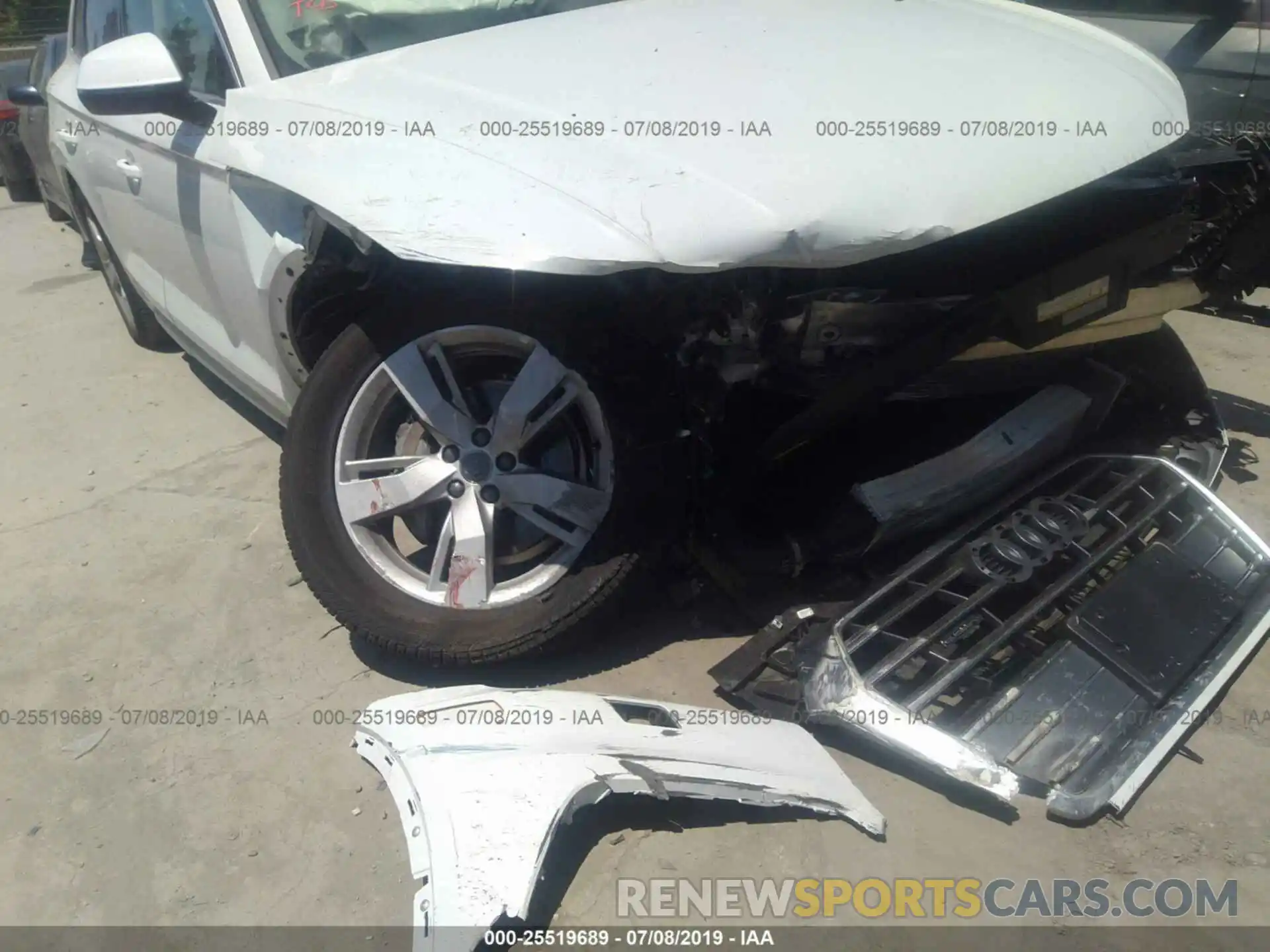6 Photograph of a damaged car WA1ANAFY2K2066401 AUDI Q5 2019