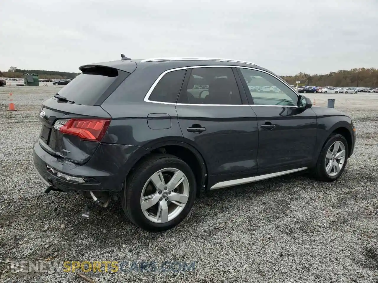 3 Photograph of a damaged car WA1ANAFY2K2108971 AUDI Q5 2019
