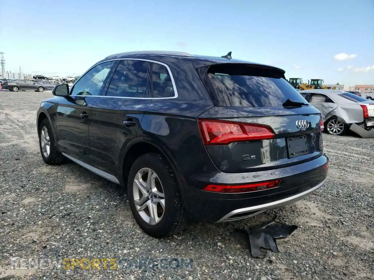 3 Photograph of a damaged car WA1ANAFY2K2144532 AUDI Q5 2019