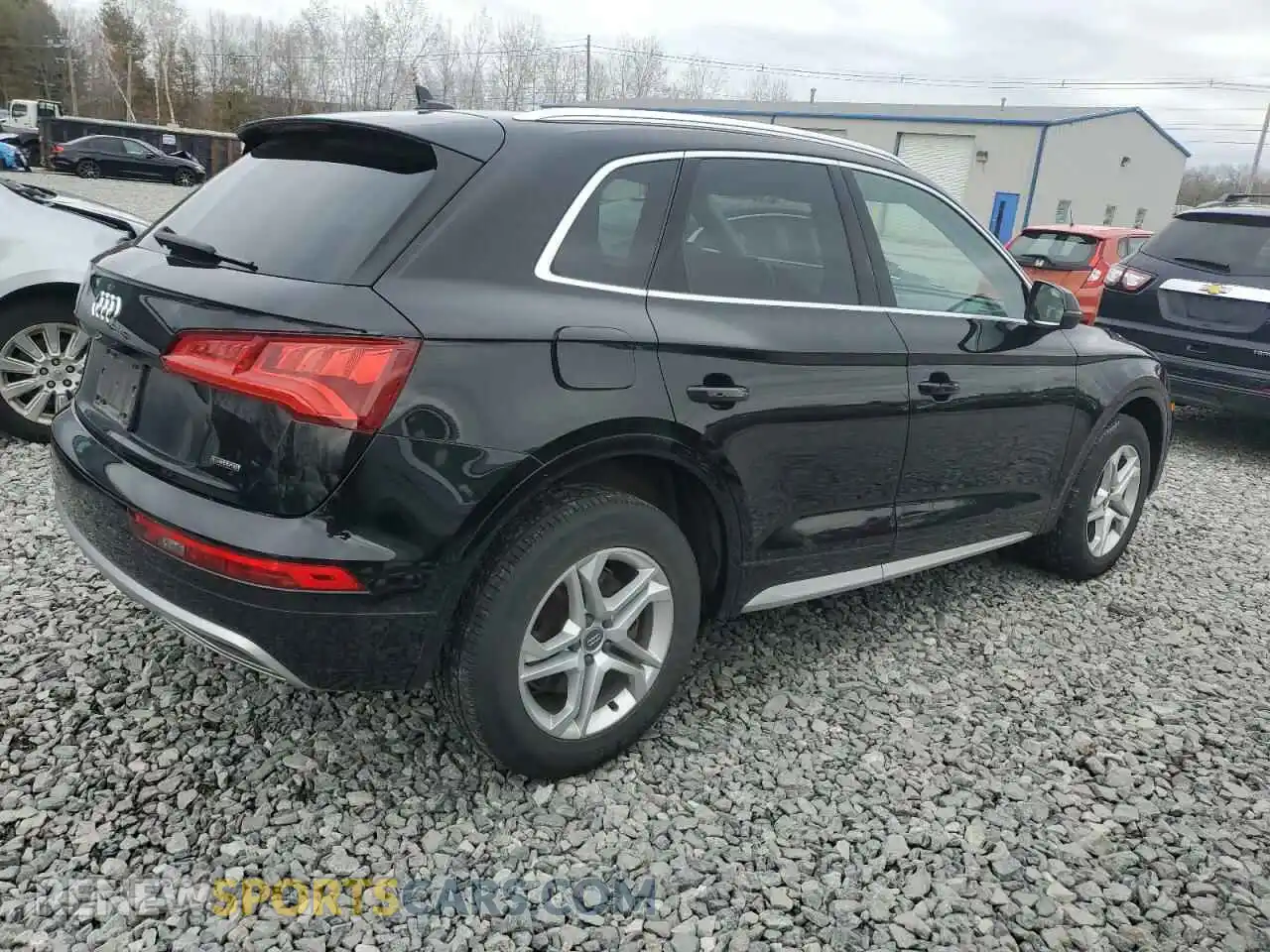 3 Photograph of a damaged car WA1ANAFY4K2096922 AUDI Q5 2019