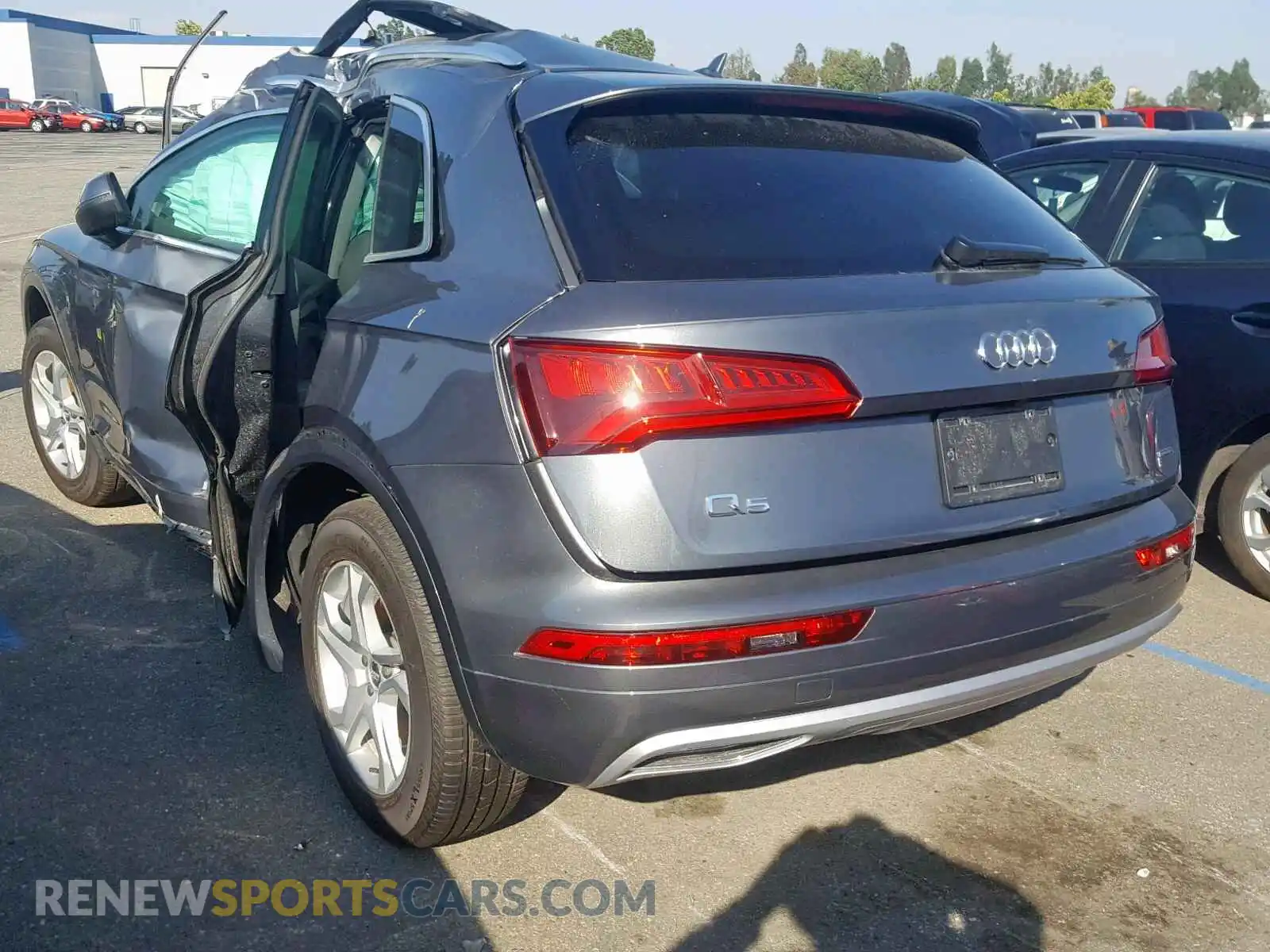 3 Photograph of a damaged car WA1ANAFY7K2040523 AUDI Q5 2019
