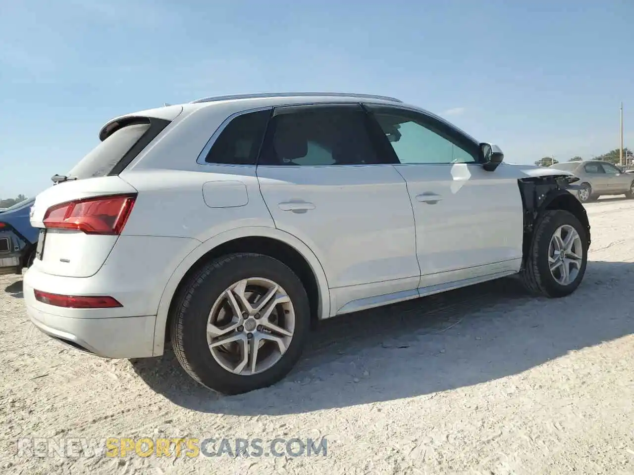 3 Photograph of a damaged car WA1ANAFY7K2130089 AUDI Q5 2019