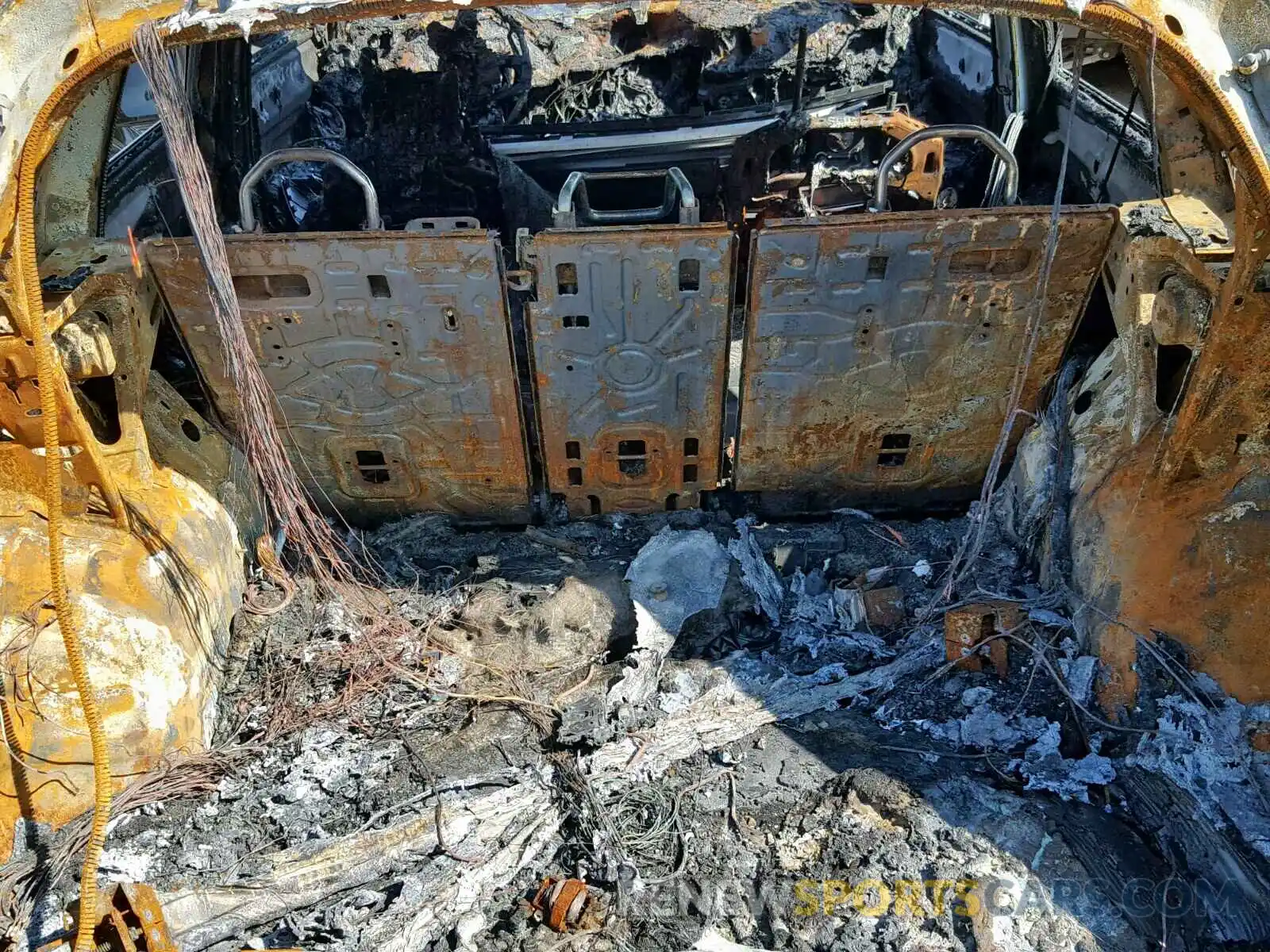 9 Photograph of a damaged car WA1ANAFYXK2107440 AUDI Q5 2019