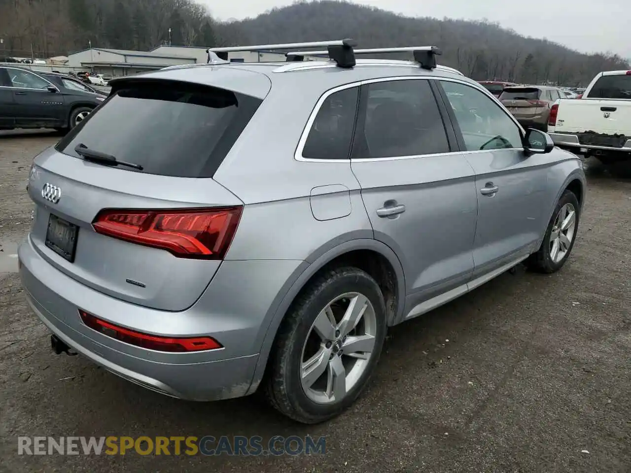 3 Photograph of a damaged car WA1BNAFY1K2072484 AUDI Q5 2019