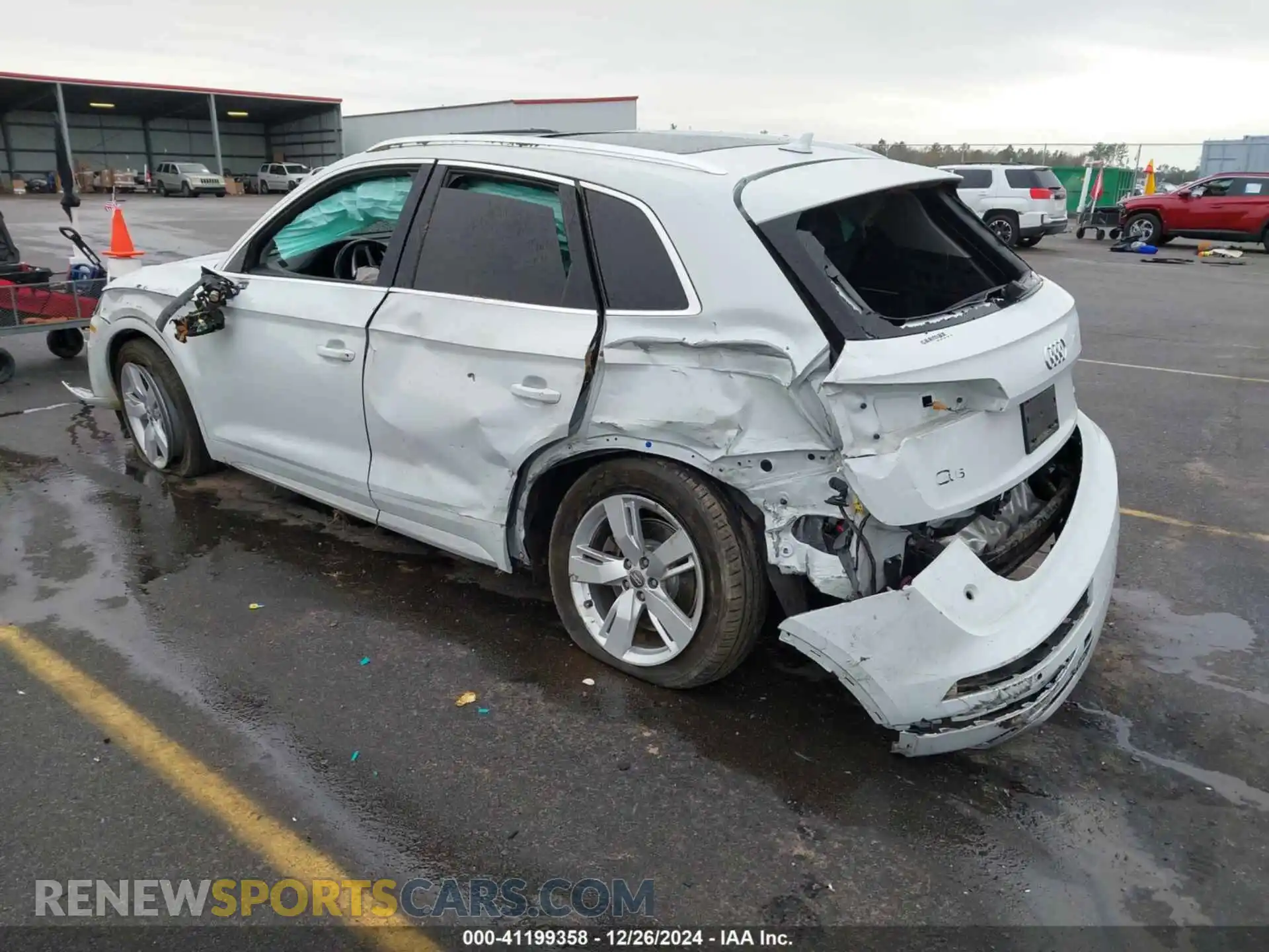 3 Photograph of a damaged car WA1BNAFY4K2016295 AUDI Q5 2019