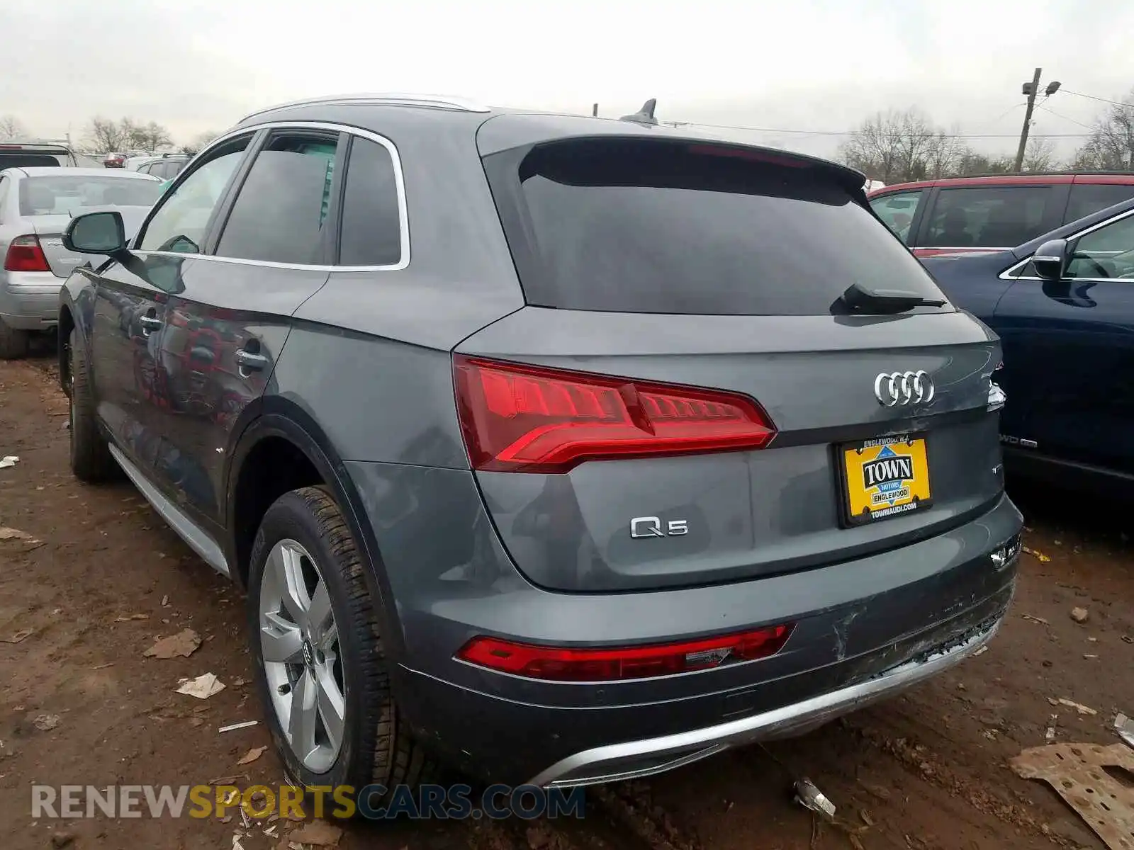 3 Photograph of a damaged car WA1BNAFY4K2103274 AUDI Q5 2019