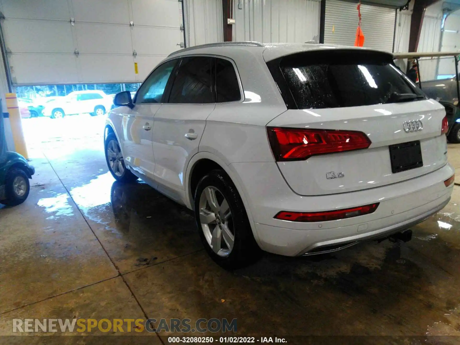 3 Photograph of a damaged car WA1BNAFY5K2087148 AUDI Q5 2019