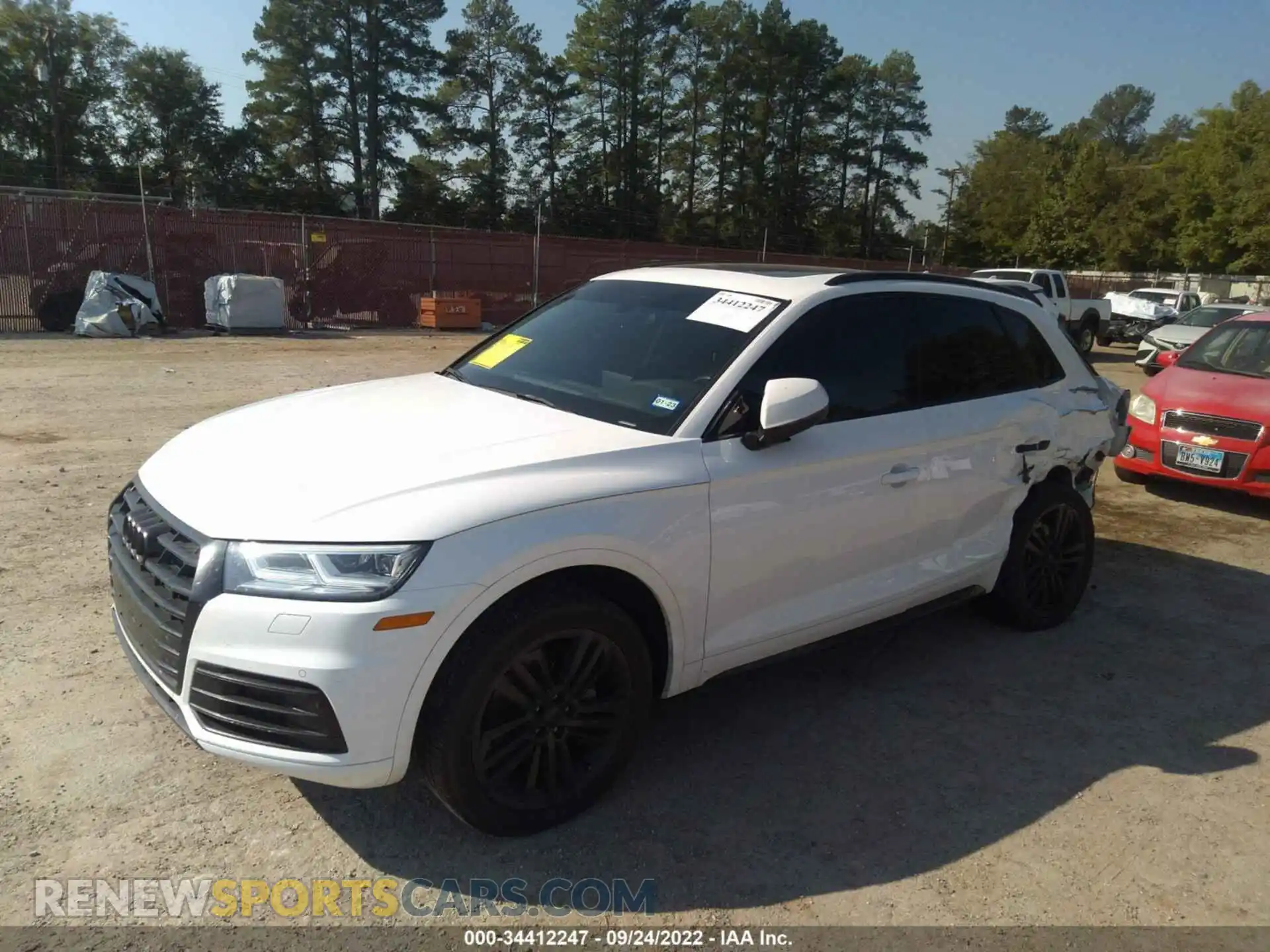 2 Photograph of a damaged car WA1BNAFY5K2100061 AUDI Q5 2019