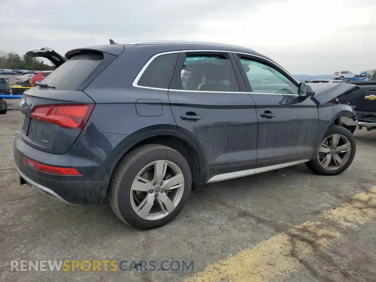 3 Photograph of a damaged car WA1BNAFY9K2060700 AUDI Q5 2019