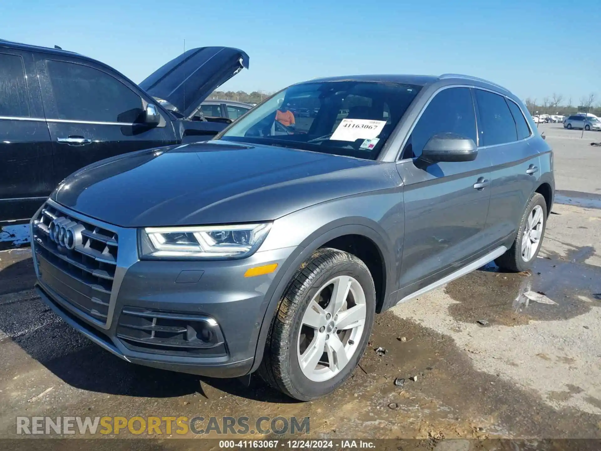 2 Photograph of a damaged car WA1CNAFY7K2094400 AUDI Q5 2019