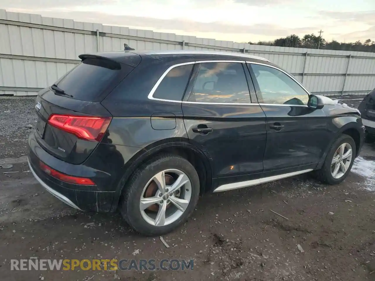 3 Photograph of a damaged car WA1ANAFY1L2065399 AUDI Q5 2020