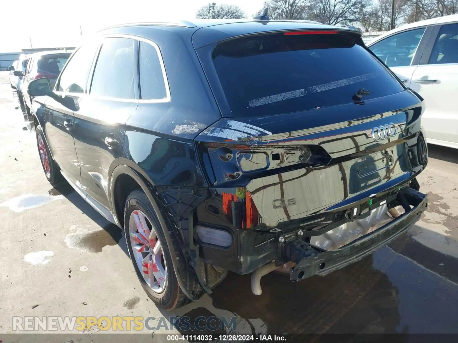 3 Photograph of a damaged car WA1ANAFY1L2068643 AUDI Q5 2020
