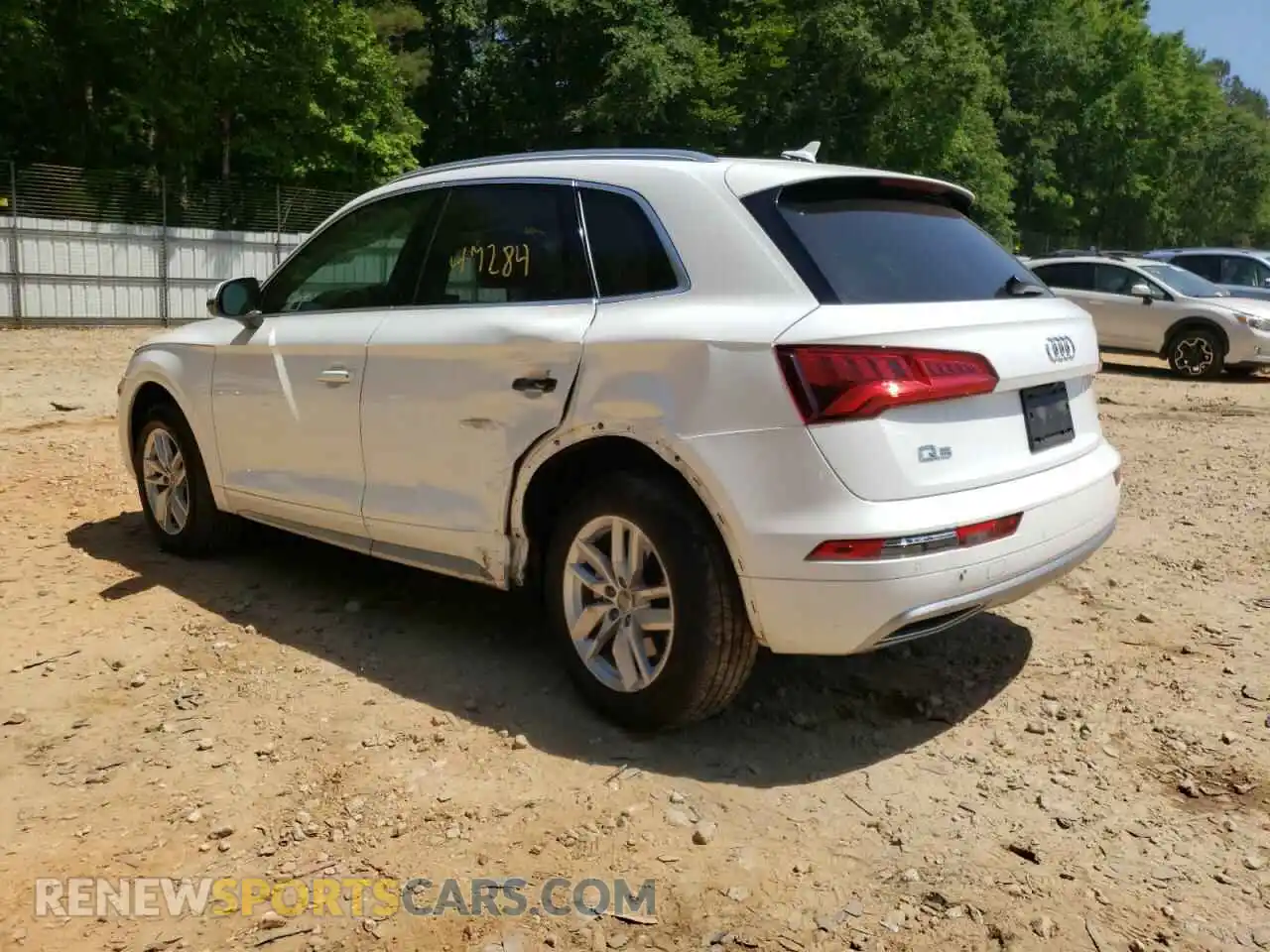 3 Photograph of a damaged car WA1ANAFY2L2008421 AUDI Q5 2020