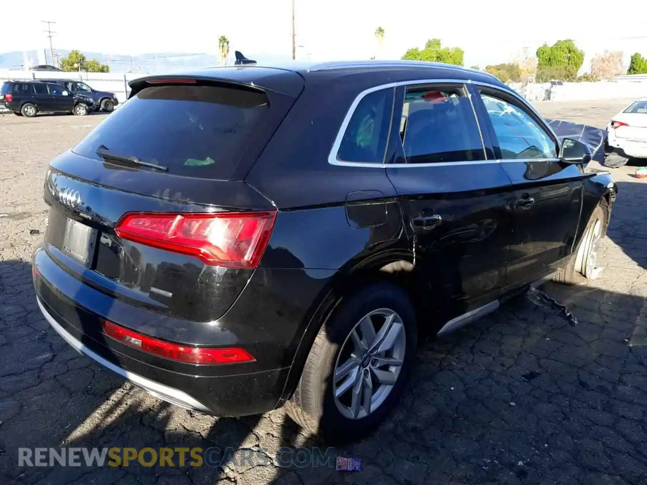 3 Photograph of a damaged car WA1ANAFY2L2044335 AUDI Q5 2020