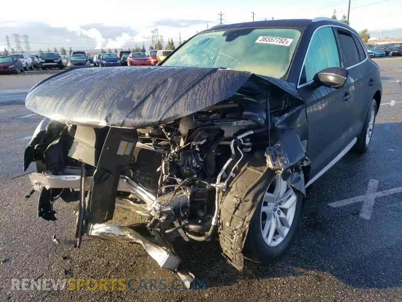 2 fotografías del automóvil dañado WA1ANAFY2L2111323 AUDI Q5 2020