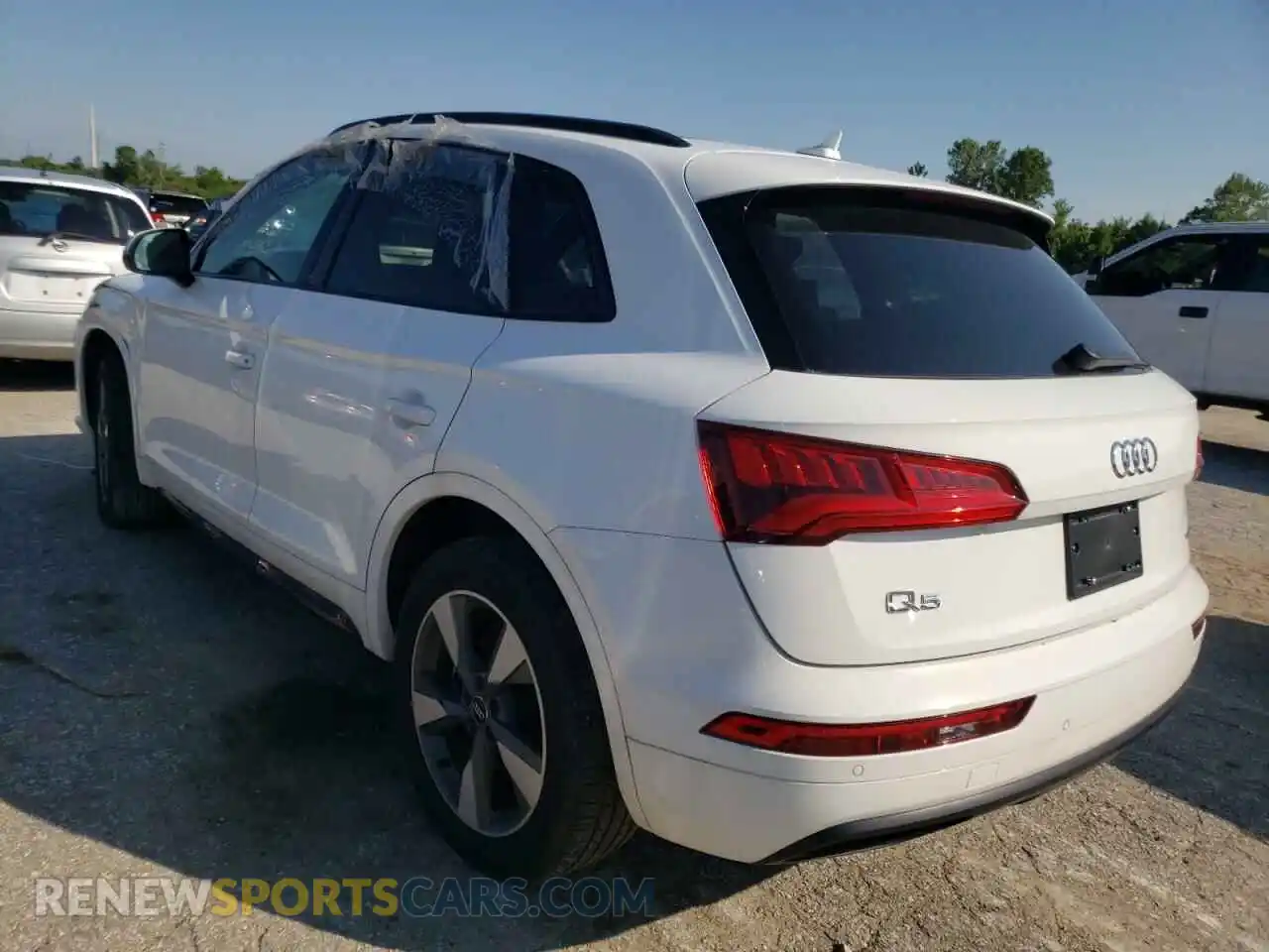 3 fotografías del automóvil dañado WA1ANAFY3L2107023 AUDI Q5 2020
