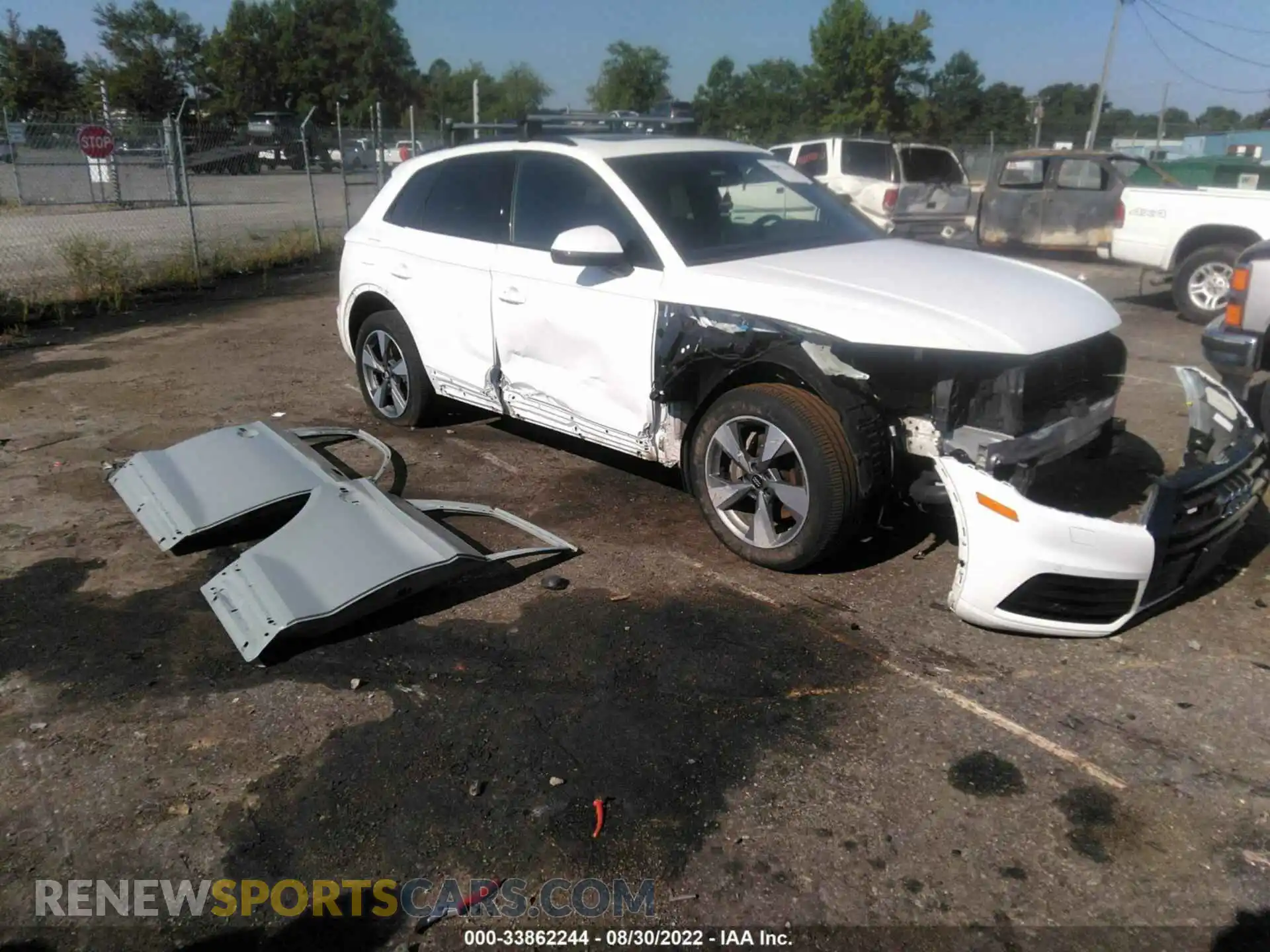 1 Photograph of a damaged car WA1ANAFY3L2108379 AUDI Q5 2020