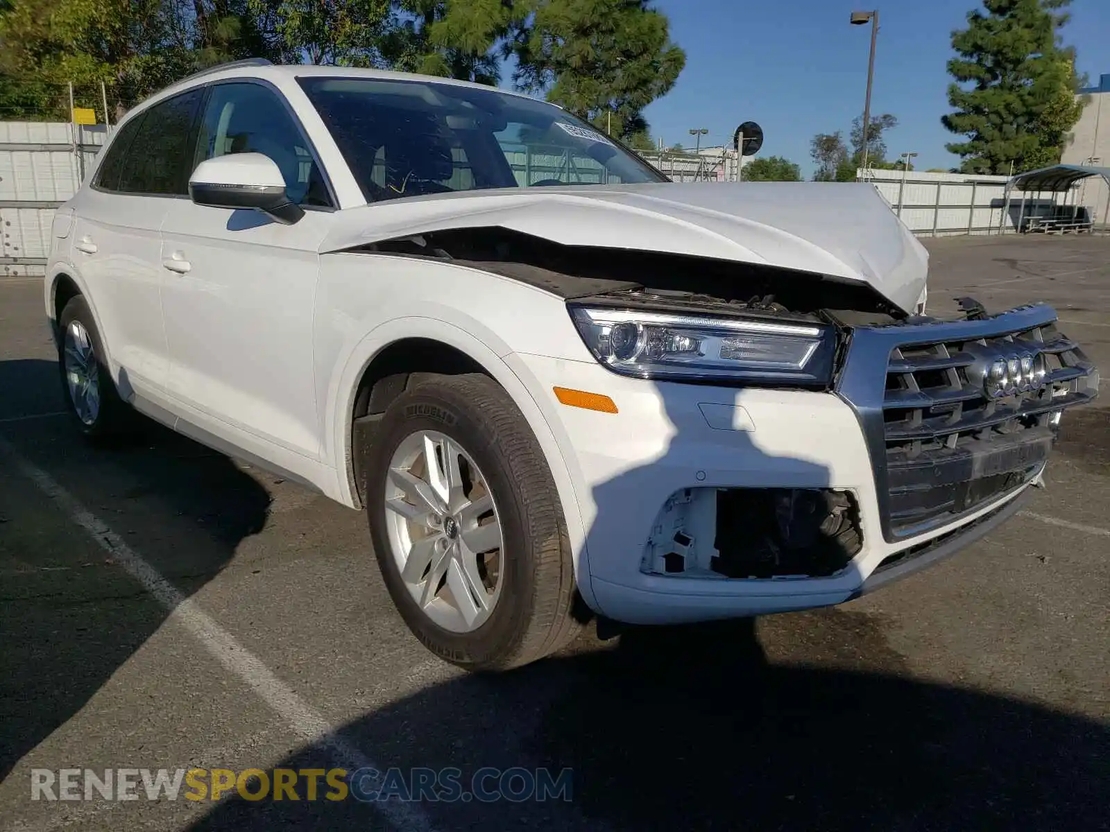 1 Photograph of a damaged car WA1ANAFY4L2033062 AUDI Q5 2020
