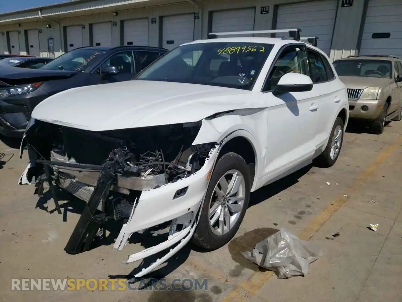 2 fotografías del automóvil dañado WA1ANAFY4L2064201 AUDI Q5 2020