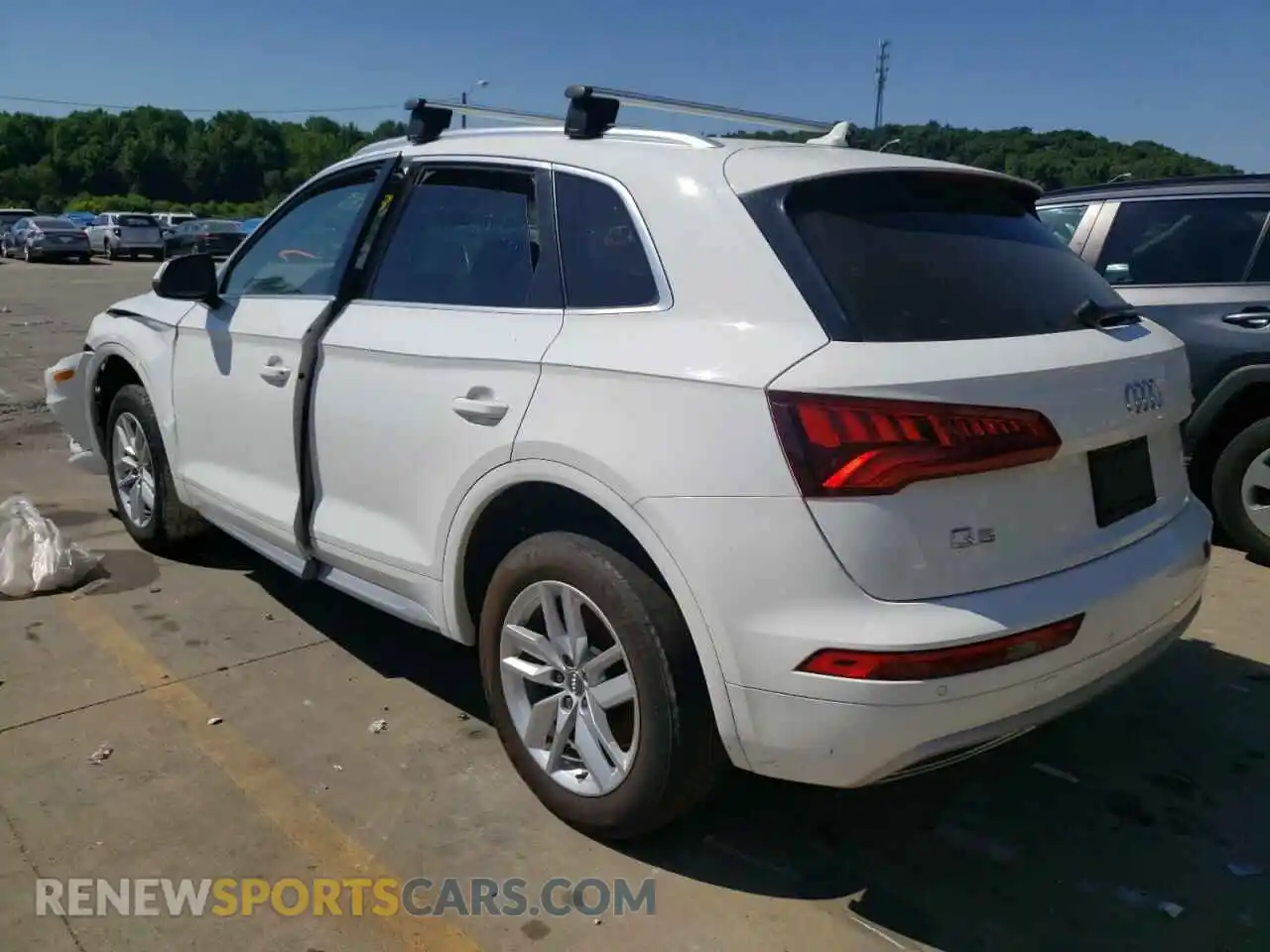 3 fotografías del automóvil dañado WA1ANAFY4L2064201 AUDI Q5 2020