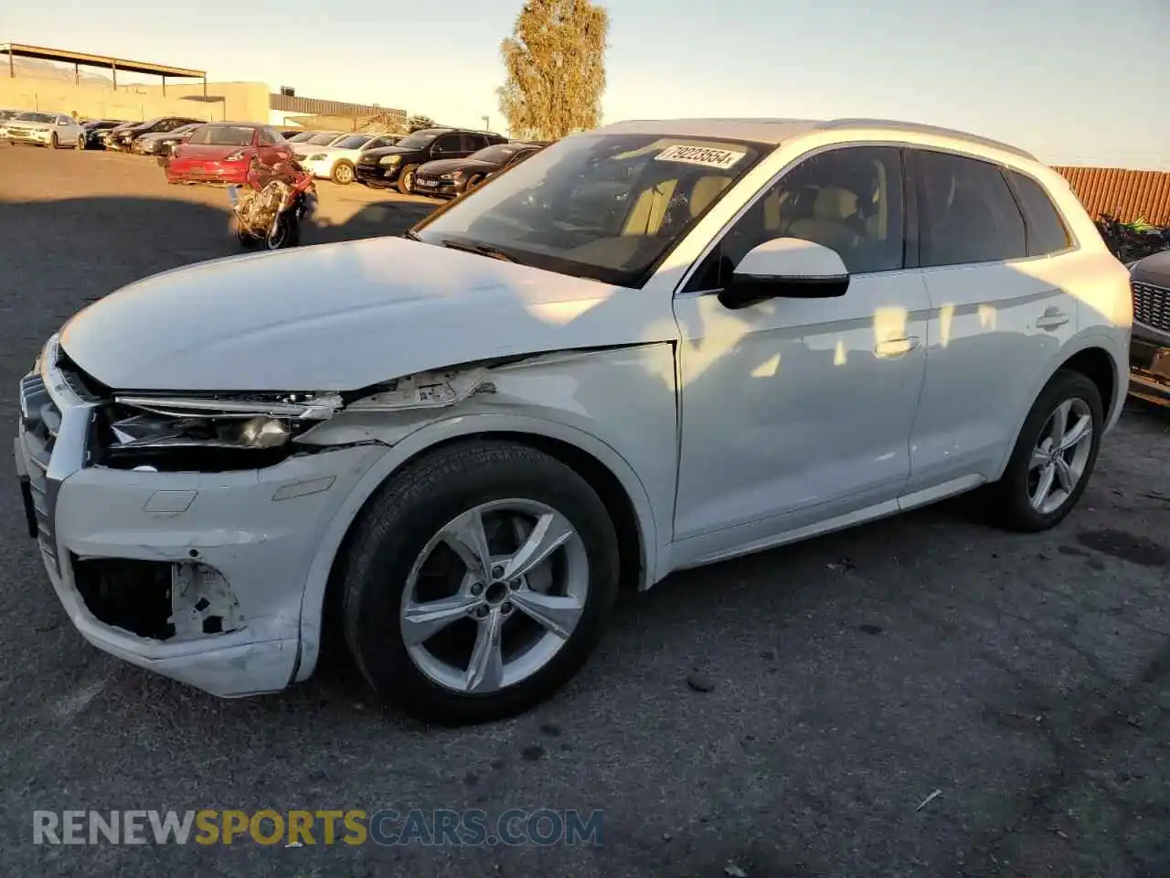 1 Photograph of a damaged car WA1ANAFY5L2027402 AUDI Q5 2020