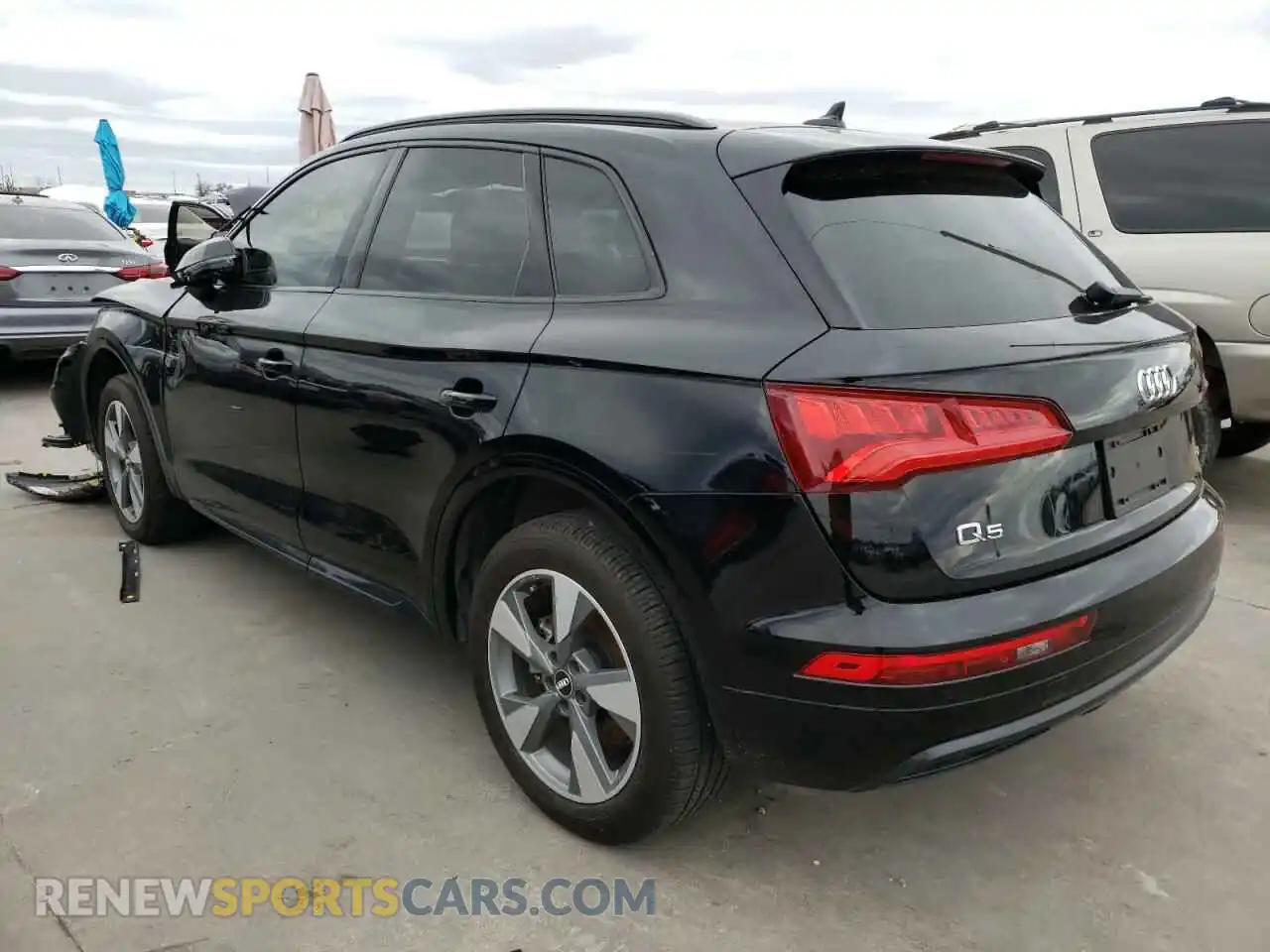 3 Photograph of a damaged car WA1ANAFY5L2077068 AUDI Q5 2020