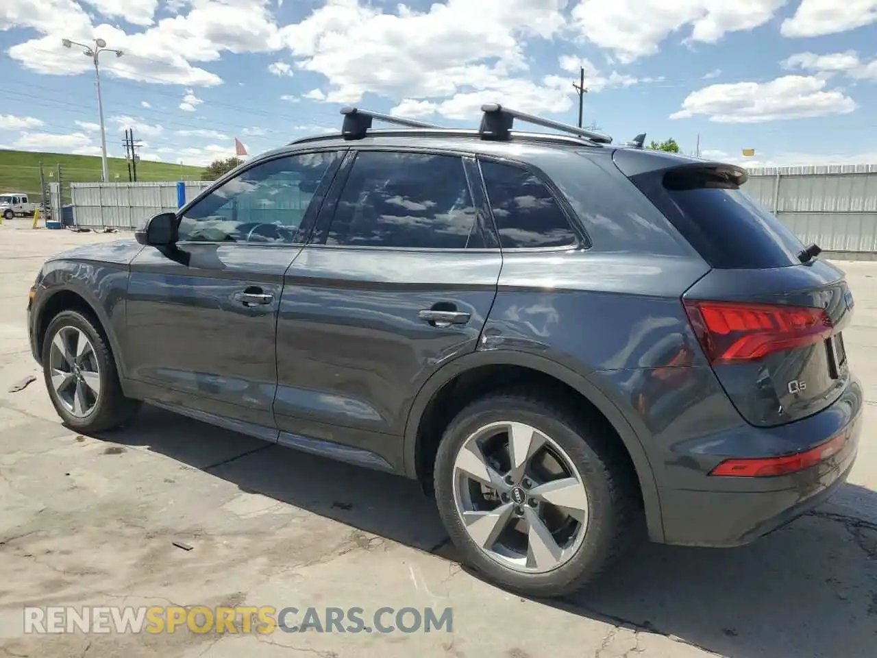 2 Photograph of a damaged car WA1ANAFY5L2091374 AUDI Q5 2020