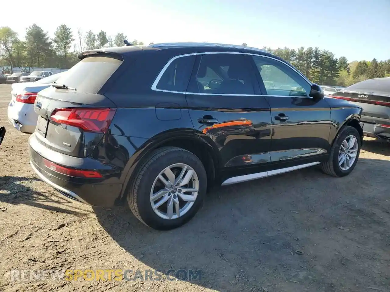 3 Photograph of a damaged car WA1ANAFY6L2021138 AUDI Q5 2020